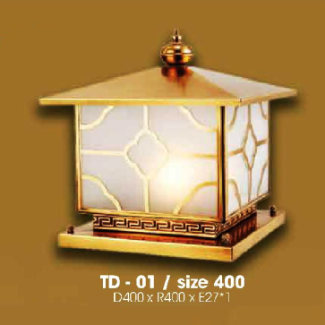 TD - 01/Size 400: Đèn gắn đầu trụ cổng xi mạ đồng - KT: L400mm x W400mm - Bóng đèn E27 x 1