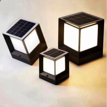 TD - 07-18: Đèn đầu trụ NLMT - KT: L210mm x W210mm x  H250mm - Đèn LED + Bóng đèn LED + E27 x 1