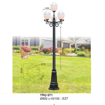 TRỤ 071: Đèn trụ sân vườn chất liệu hợp kim, chao nhựa 4 bóng