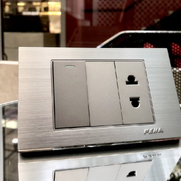 Bộ ổ cắm đơn 2 chấu + Contac đơn 1 chiều -16A-250V