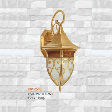 NV 2510: Đèn gắn tường đồng chao thủy tinh - KT: L260mm x W250mm x H500mm - Bóng đèn E27 x 1