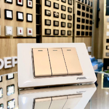 V8.03BM3L: Bộ 3 contac 2 chiều, 16A/250V