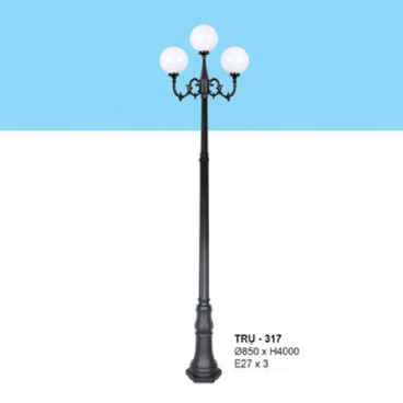 TRỤ - 317: Đèn trụ sân vườn chất liệu hợp kim chao quả bi nhựa 3 bóng