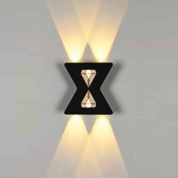 EU - CN - 336: Đèn gắn tường LED - KT: L145mm x W36mm x H150mm - Đèn LED  1W x 4 + 7W ánh sáng vàng 3000K