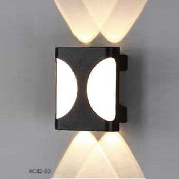 AC 42-53: Đèn gắn tường LED - KT: L110mm x H130mm - Đèn LED 7W đổi 3 màu