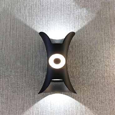 LH - VNT - 6004: Đèn gắn tường ngoài trời -  KT: L80mm x H190mm - Đèn LED ánh sáng vàng 3500K