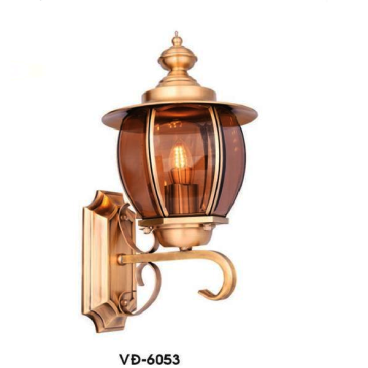 HF - VĐ - 6053: Đèn đồng gắn tường ngoài trời  - KT: Ø220 mm x W210mm x H420mm - Bóng đèn E27 x 1