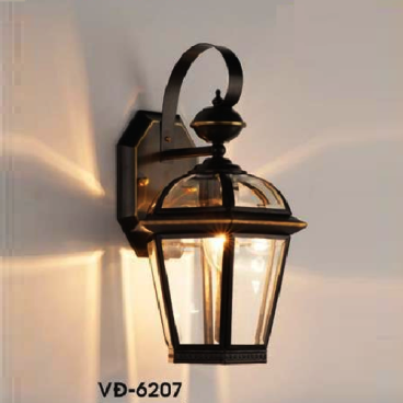 HF - VĐ - 6207: Đèn đồng gắn tường ngoài trời  - KT: L210 mm x H370mm - Bóng đèn E27 x 1