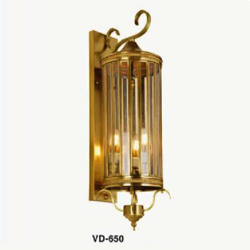 E - VD - 650: Đèn vách ngoài trời đồng - KT: L180mm x H610mm - Bóng đèn E14 x 3