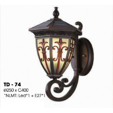 TD - 74: Đèn gắn tường ngoài trời sử dụng NLMT - KT: Ø250mm x H400mm - Đèn LED + E27 x 1 bóng