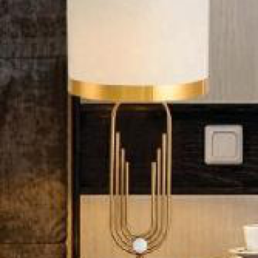 AU  - DB 6618: Đèn bàn, KT: L600mm*H700mm - Đèn E27*1 bóng 