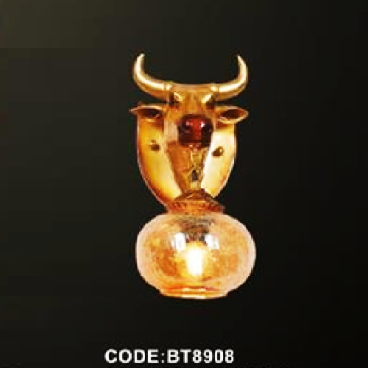 CODE: BT 8908: Đèn gắn tường hình đầu trâu - KT: 350mm x 180mm x 180mm - Đèn chân E27 x 1 bóng