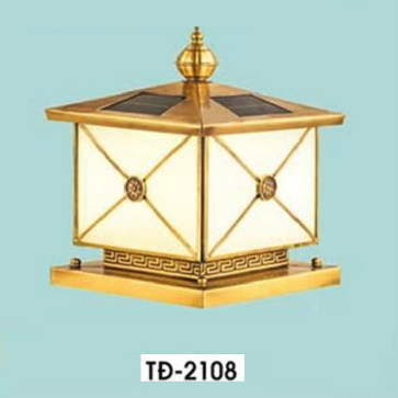 HF - TĐ - 2108: Đèn gắn đầu trụ NLMT - KT: L250mm x W250mm x H310mm - Đèn LED 5W + Bóng đèn E27 x 1