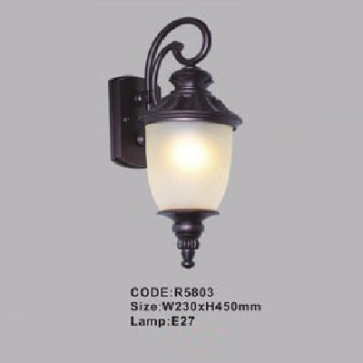 CODE: R5803: Đèn gắn tường ngoài trời - KT: W230mm x H450mm - Đèn E27 x 1 bóng